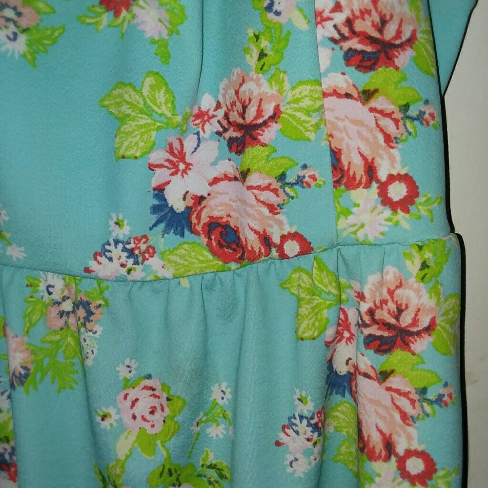 Hundreds XL - Picture 2 of 3